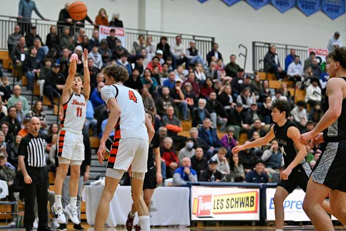 Beaverton Tualatin boys basketball Les Schwab Invitational December 26 2023 Leon Neuschwander 33